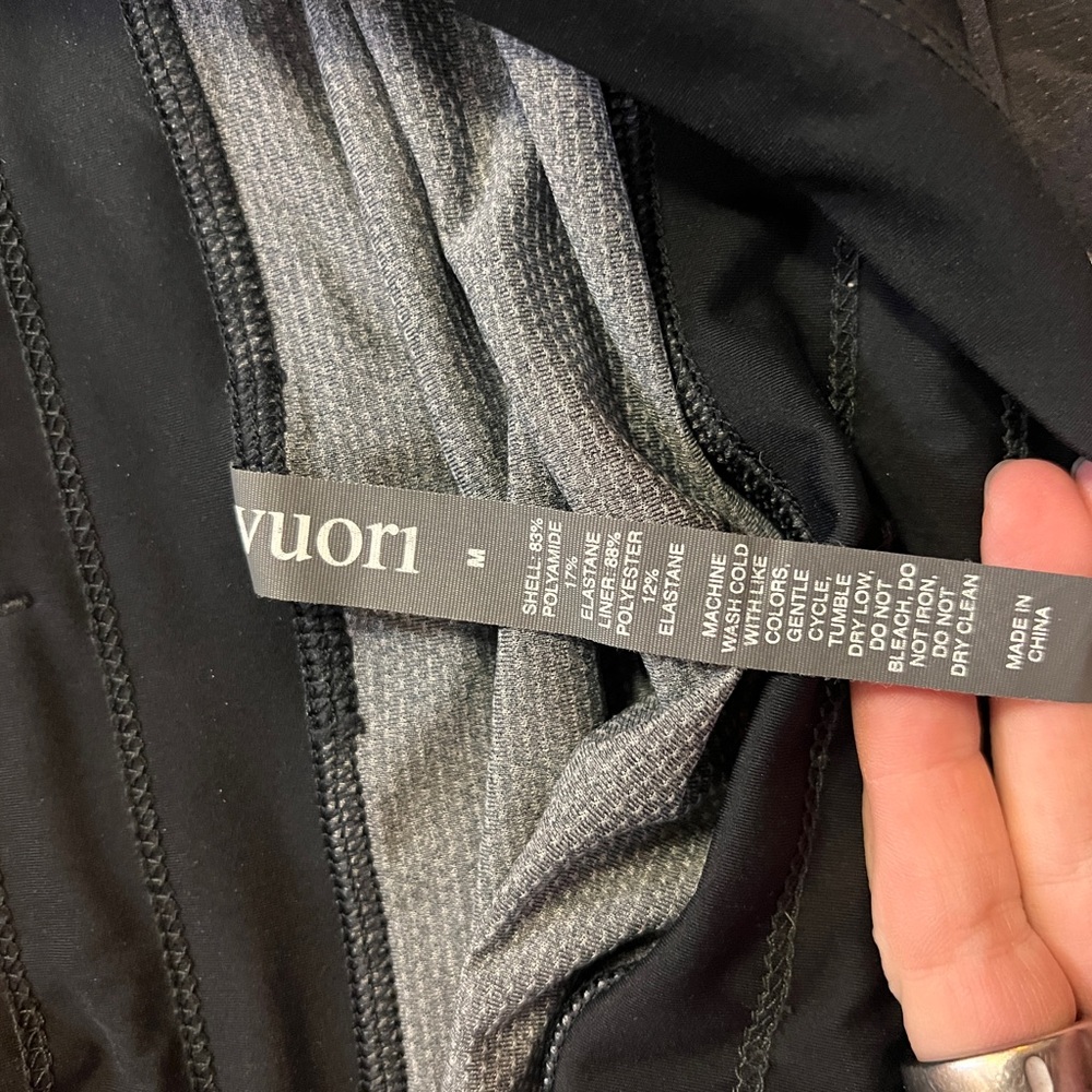 Vuori Women's Dark Athletic Shorts - Picture 4 of 4